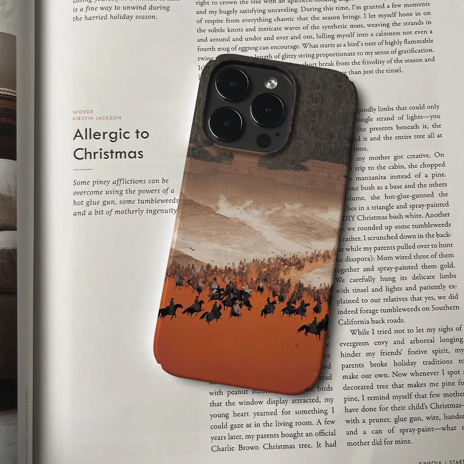 Phone Cases For Iphone 13 - 마우스터리스한 말이 질주하는 전장의 장면 패턴